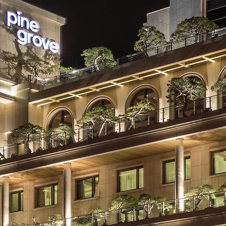 Pinegrove Hotel Gimhae Buitenkant foto