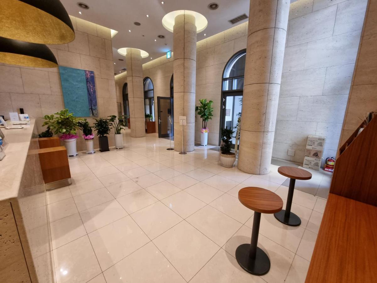 Pinegrove Hotel Gimhae Buitenkant foto